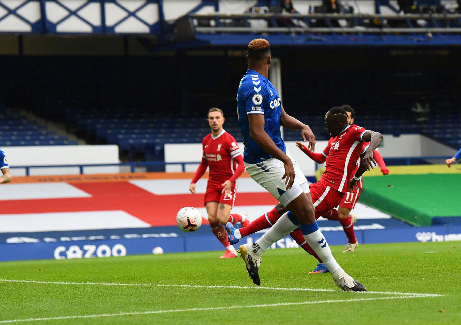 武磊凭借敏 武磊凭借敏